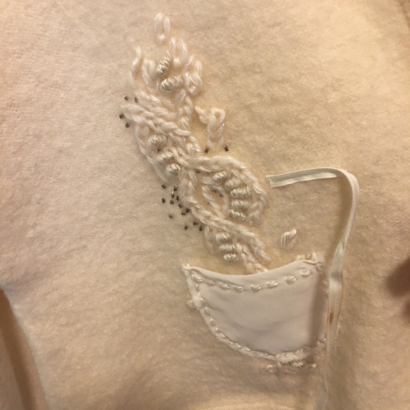 Sweater - Picture 4 of 6